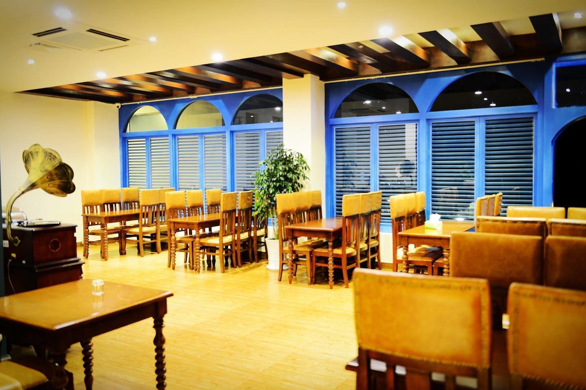 Magpies Habitat Erhai Resort Hotel Dengchuan エクステリア 写真